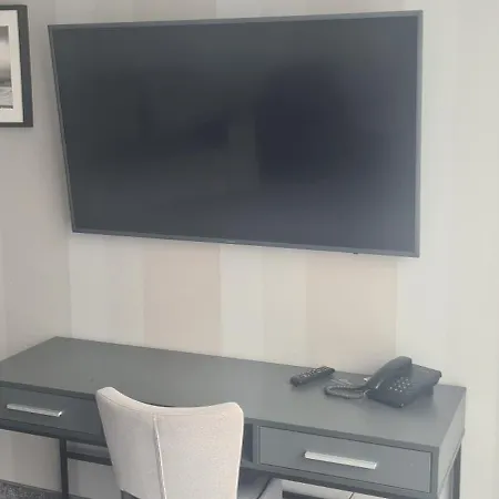 Czarna Perla Czarna Gora 402 *